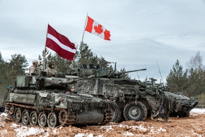 Latvijas un Kanādas karavīri