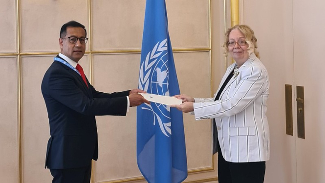 Ambassador of Latvia to the United Nations in Geneva (UNOG), Bahtijors Hasans, presents credentials to UNOG Director-General