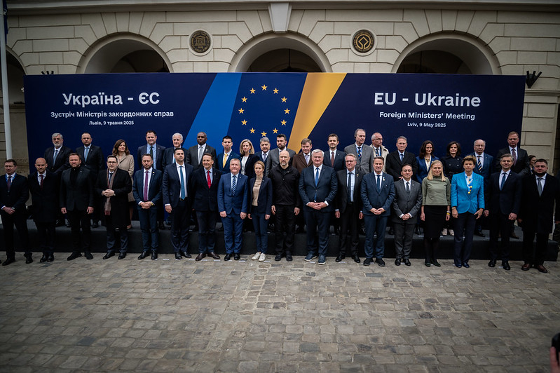 Joint picture of EU ministers