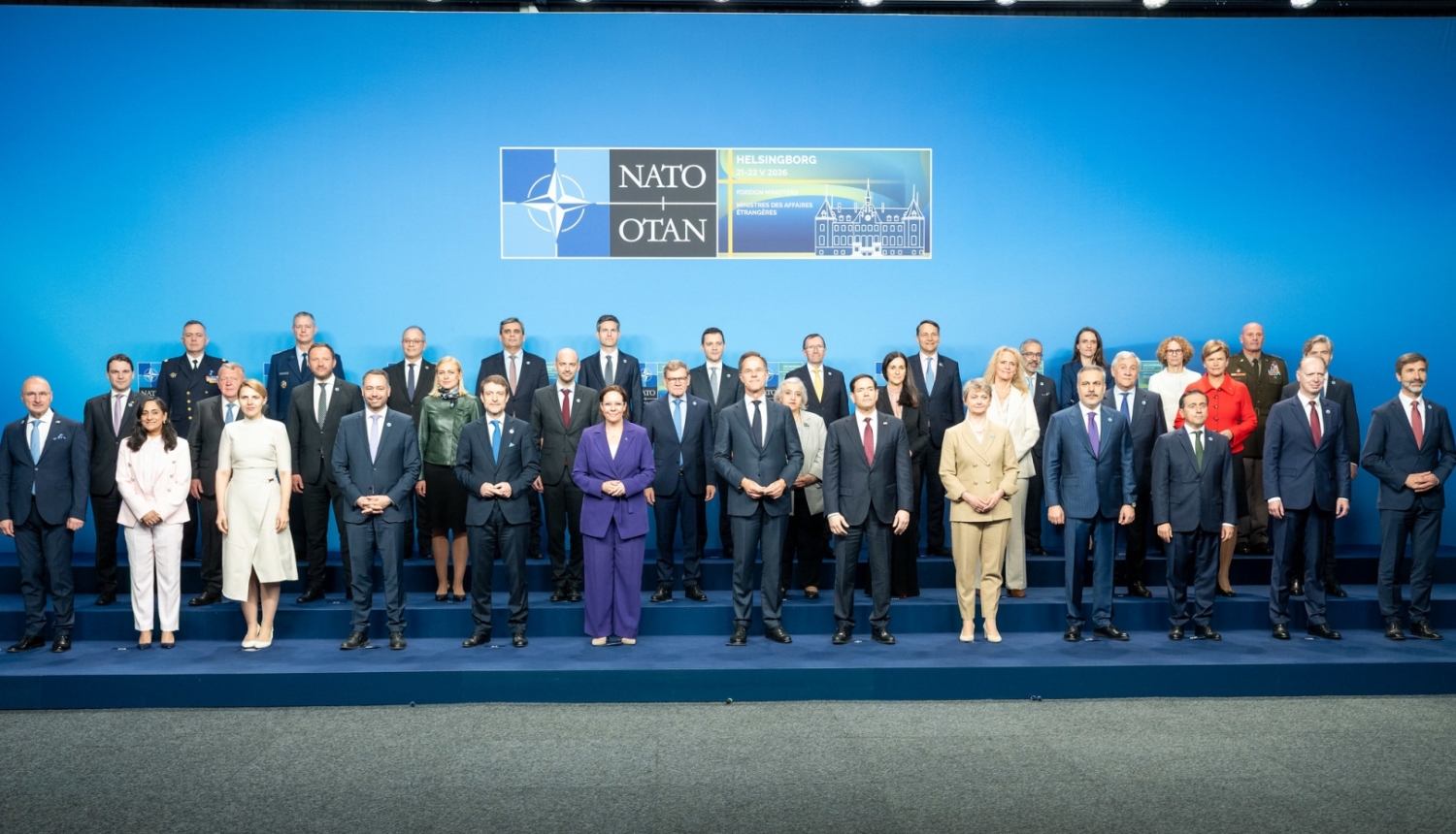 NATO ārlietu ministru sanāksmes dalībnieku kopbilde