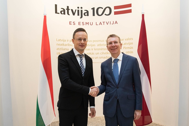 Edgars Rinkēvičs welcomes the Minister of Foreign Affairs and Trade of Hungary, Péter Szijjártó, to Latvia for a working visit 