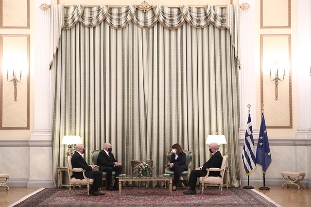 Ambassador Pēteris Kārlis Elferts presents credentials to the President of Greece