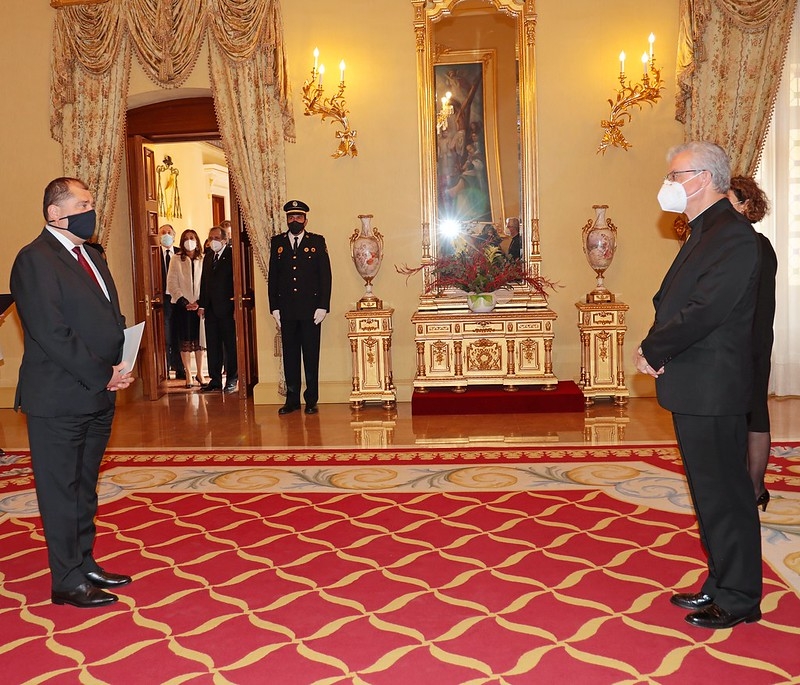 Ambassador Māris Klišāns presents credentials to the Co-Prince of Andorra