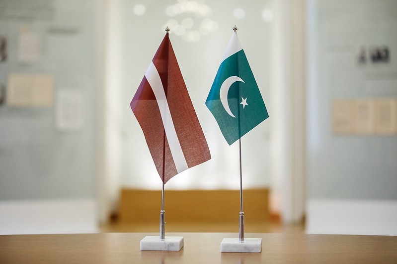State Secretary and the new Ambassador of Pakistan to Latvia discuss bilateral cooperation