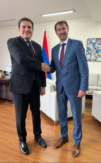 Paruyr Hovhannisyan un Andžejs Viļumsons