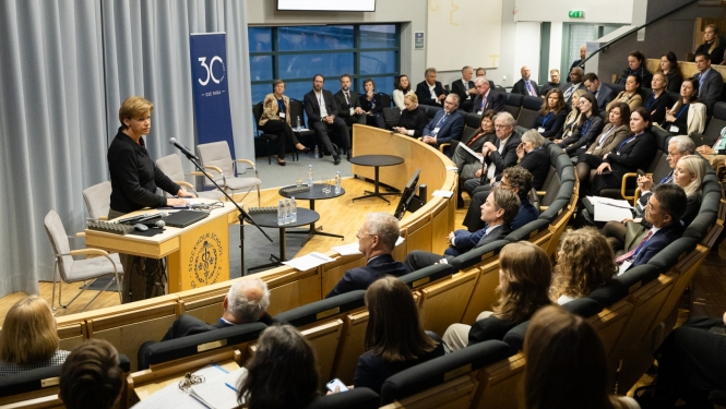 Ārlietu ministre Baiba Braže Zviedru Ekonomikas augstskolā. 2024. gada 14. novembrī