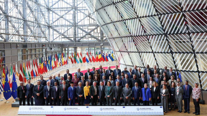 4. Eiropas Savienības–Indijas un Klusā okeāna ministru foruma dalībnieku koipbilde