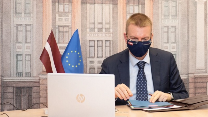 Edgars Rinkēvičs expresses support for expanding restrictive measures against Belarus