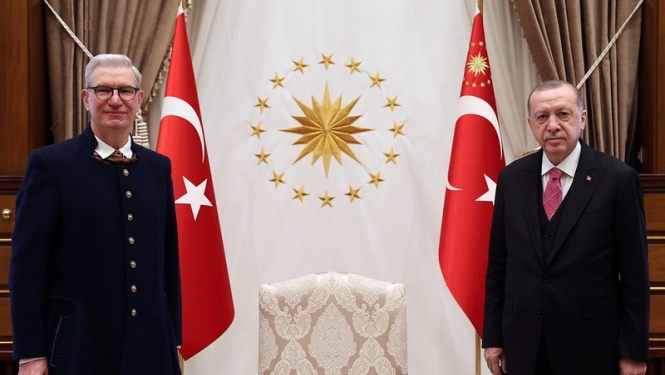 Latvia's Ambassador, Pēteris Vaivars, presents credentials to the President of Turkey