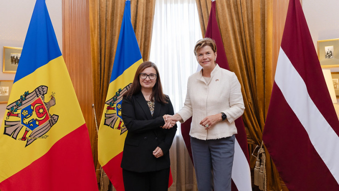 Latvijas ārlietu ministre B. Braže tiekas ar Moldovas premjerministra vietnieni eirointegrācijas jautājumos K. Gerasimovu. 04.08.2025.