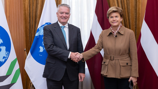 Ārlietu ministre Baiba Braže un Ekonomiskās sadarbības un attīstības organizācijas (OECD) ģenerālsekretārs Matiass Kormans