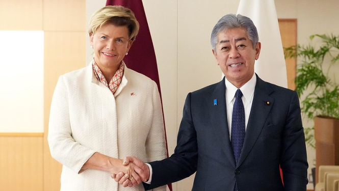Baiba Braže un Japānas ārlietu ministrs Takeši Ivaija