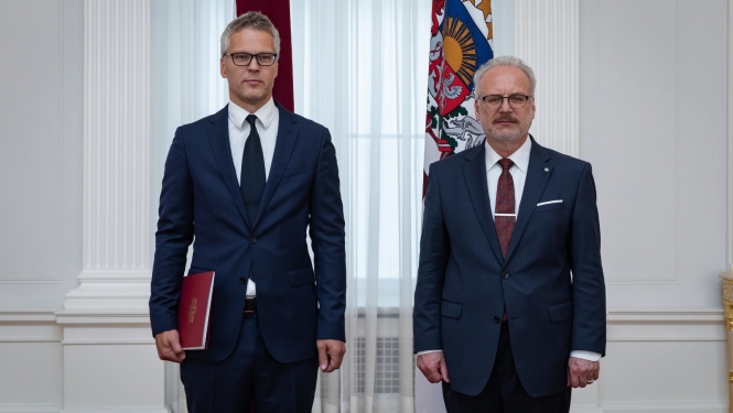 Akreditācijas vēstuli saņem Latvijas vēstnieks Īrijā Juris Štālmeistars