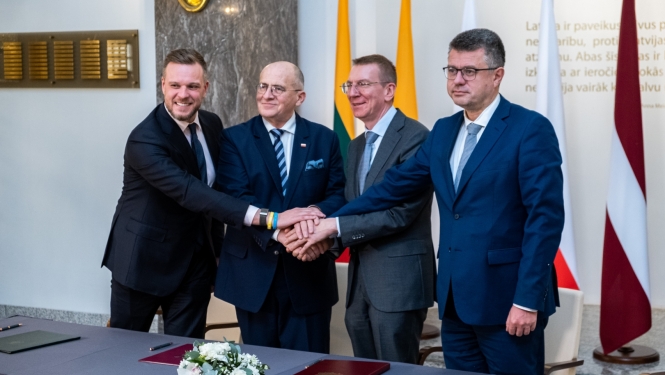 Ārlietu ministrs: Ir svarīgi turpināt sniegt militāru un cita veida atbalstu Ukrainai