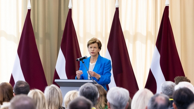 Baiba Braže uzrunā Latvijas goda konsulus