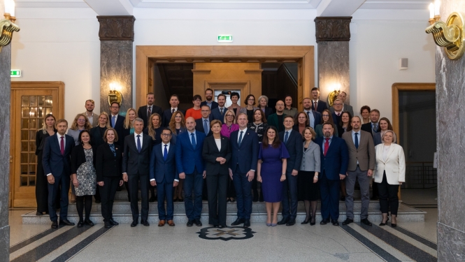 ārlietu ministre B.Braže atklāj  ekonomiskās mācības vēstniecību kolēģiem 02.10.2024.