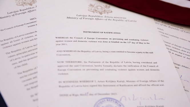 Krišjānis Kariņš parakstījis EP Konvencijas par vardarbības pret sievietēm un vardarbības ģimenē novēršanu un apkarošanu ratifikācijas instrumentu