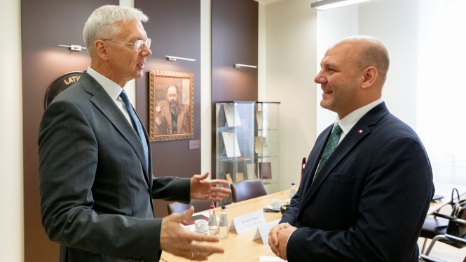 Ārlietu ministrs Krišjānis Kariņš tiekas ar Polijas ārlietu ministru Šimonu Šinkovski vel Senku (Szymon Szynkowski vel Sęk)