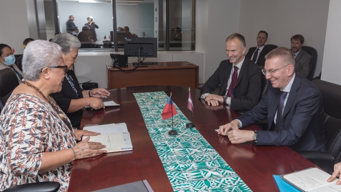 Latvija un Samoa pārrunā sadarbību klimata rīcības un vides jomās
