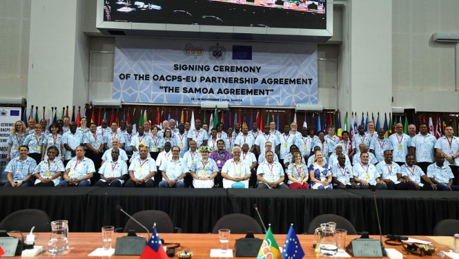 Samoa nolīguma parakstīšanas ceremonijas dalībnieki
