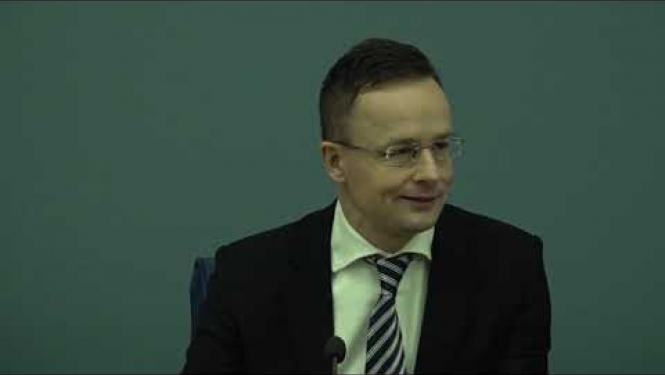 Edgars Rinkēvičs Latvijā uzņem Ungārijas ārlietu un tirdzniecības lietu ministru Pēteru Sījārto