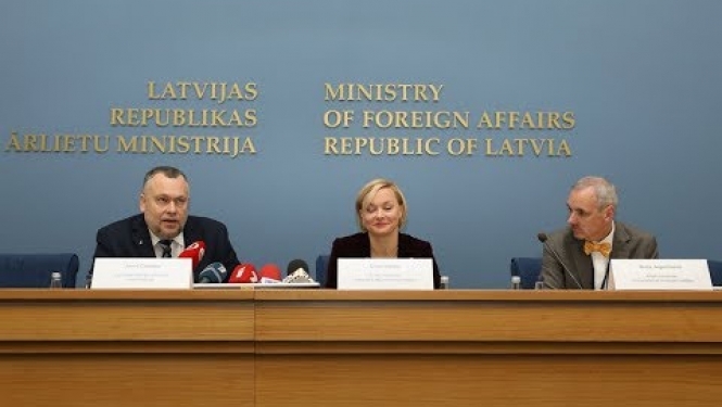ĀM un CVK informē par 13. Saeimas vēlēšanu norisi Latvijā un pasaulē