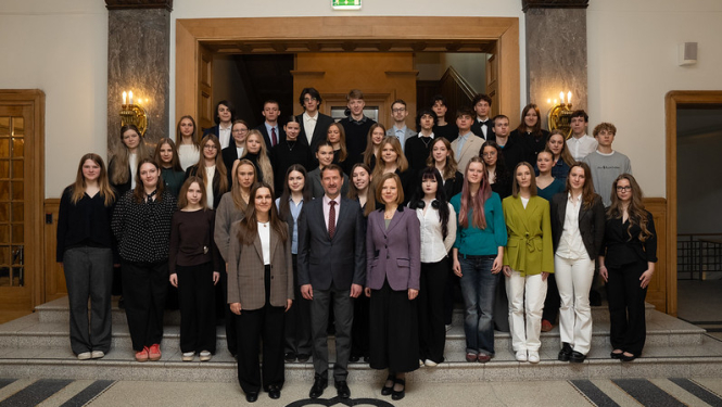 Ēnu dienas dalībnieku kopbilde