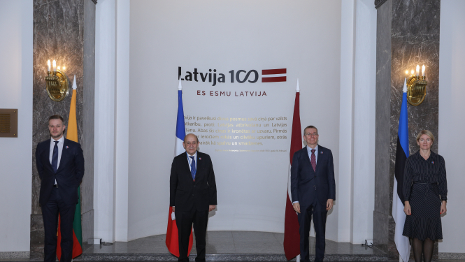 Baltijas valstis + FR (NATO) 