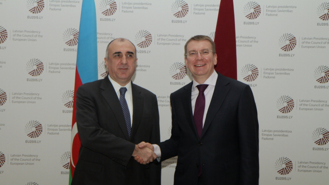 Edgars Rinkēvičs tiekas ar Azrebaidžānas ārlietu ministru