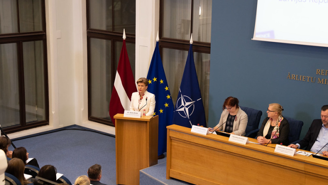 Baiba Braže uzrunā 18. ikgadējās Eiropas Savienības daudzvalodības jautājumiem veltītās konferences dalībniekus