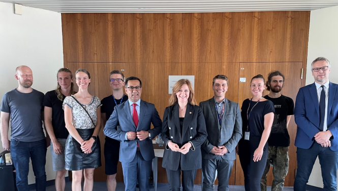 Prlamentārā sekretāre Z.Kalniņa-Lukaševica CERN