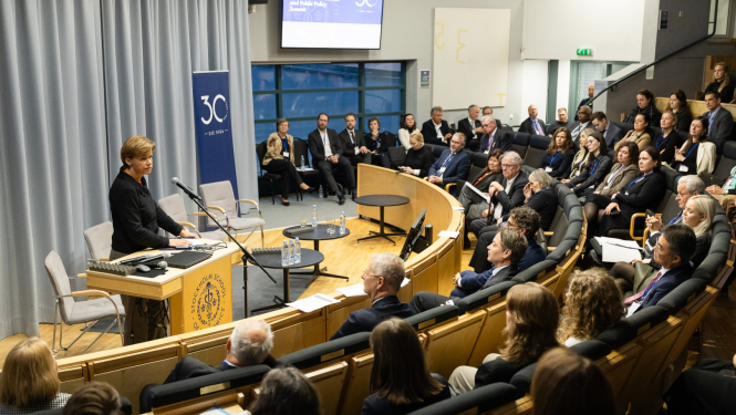 Ārlietu ministre Baiba Braže Zviedru Ekonomikas augstskolā. 2024. gada 14. novembrī