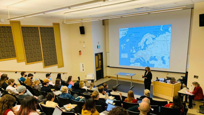 Parlamentārā sekretāre Zanda Kalniņa Lukaševica: demokrātisko valstu pienākums ir sniegt maksimālu atbalstu Ukrainai