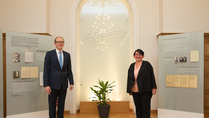 Valsts sekretārs pateicas Francijas vēstniecei par lielo ieguldījumu Latvijas un Francijas attiecību attīstīšanā