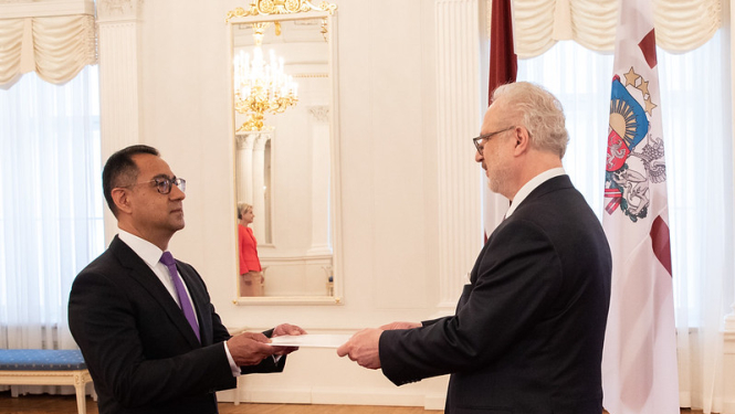 Akreditācijas vēstuli saņem Latvijas vēstnieks ANO Ženēvā Bahtijors Hasans