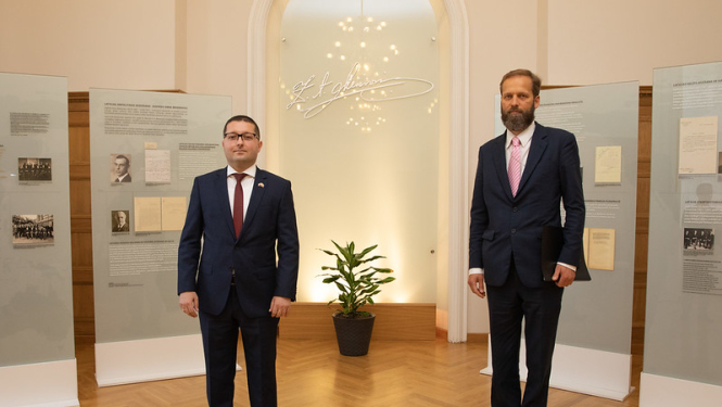 Jānis Mažeiks akreditācijas vizītē pieņem jauno Moldovas vēstnieku