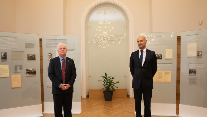 Atis Lots atvadu vizītē pieņem Īrijas vēstnieku