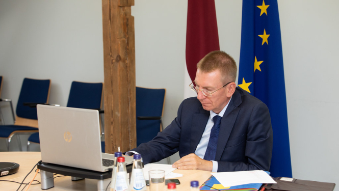 Edgars Rinkēvičs underlines the need for giving assistance to Belarusian civil society