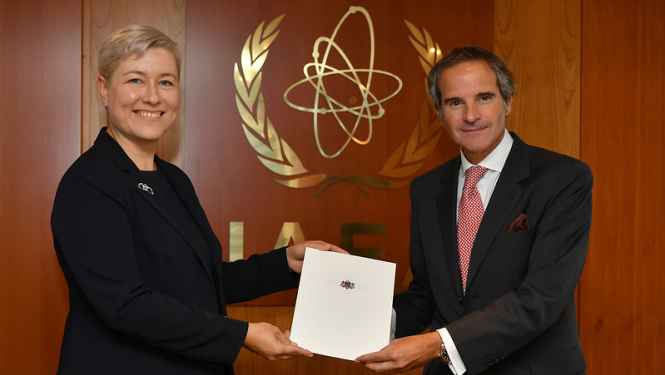 Latvijas vēstniece ANO, EDSO un citās starptautiskajās organizācijās Vīnē iesniedz akreditācijas vēstuli Starptautiskās atomenerģijas aģentūras ģenerāldirektoram