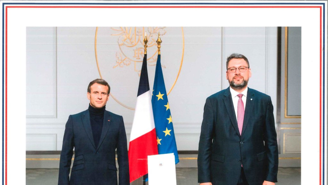Latvijas vēstnieks Francijā Eduards Stiprais iesniedz akreditācijas vēstuli Francijas Republikas prezidentam