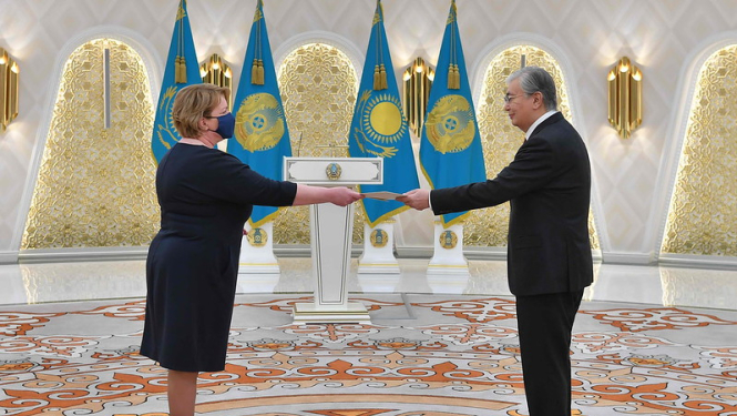 Latvijas vēstniece Irina Mangule iesniedz akreditācijas vēstuli Kazahstānas Republikas prezidentam