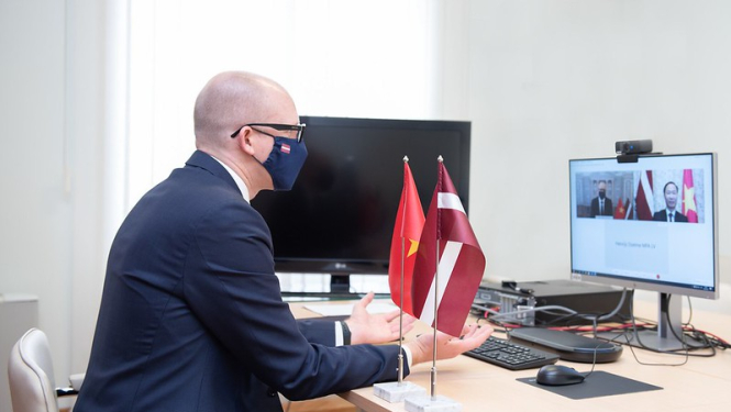 Ārlietu ministrijas valsts sekretāra Andra Pelša saruna ar Vjetnamas vēstnieku Fandanu Dionu