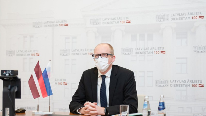 Latvian Foreign Ministry’s State Secretary, Andris Pelšs, meets the Ambassador of Russia, Yevgeny Lukyanov, during his farewell visit