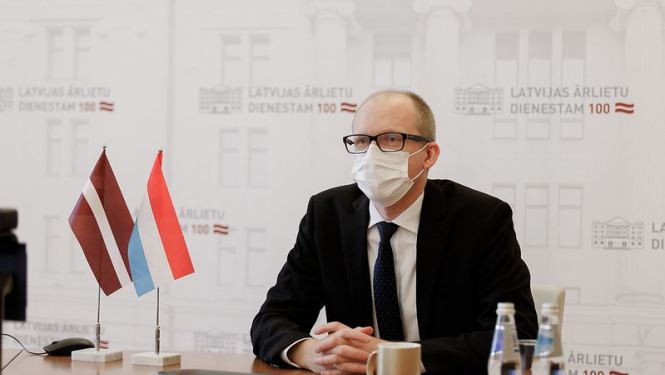 Valsts sekretārs Andris Pelšs tiekas ar jauno Luksemburgas vēstnieku Latvijā