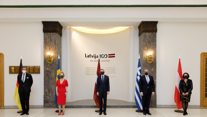 Ārlietu ministrs tiekas ar nesen akreditētajiem ārvalstu vēstniekiem Latvijā