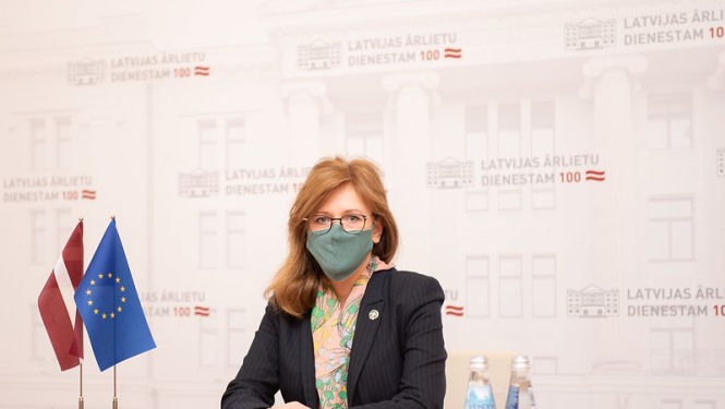 Parlamentārā sekretāre rosina raiti noslēgt sarunas par Digitālo zaļo sertifikātu