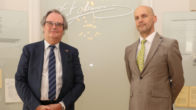 Valsts sekretāra vietnieks atvadu vizītē pieņem Beļģijas vēstnieku