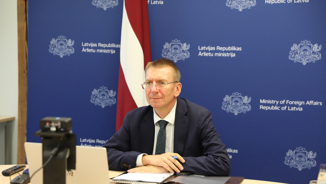 Ārlietu ministrs Edgars Rinkēvičs piedalās videokonferencē ar Uzbekistānas ārlietu ministru