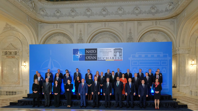 NATO samits Bukarestē 