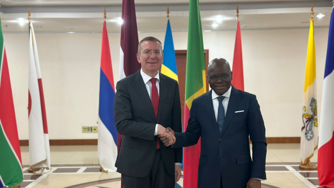 Ārlietu ministrs ar plašu uzņēmēju delegāciju apmeklē Beninu